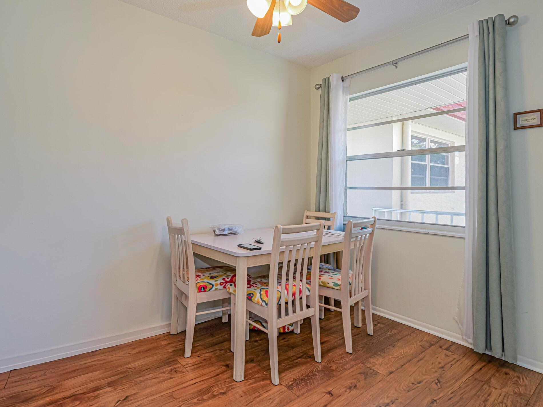 VISTA ROYALE - Residential