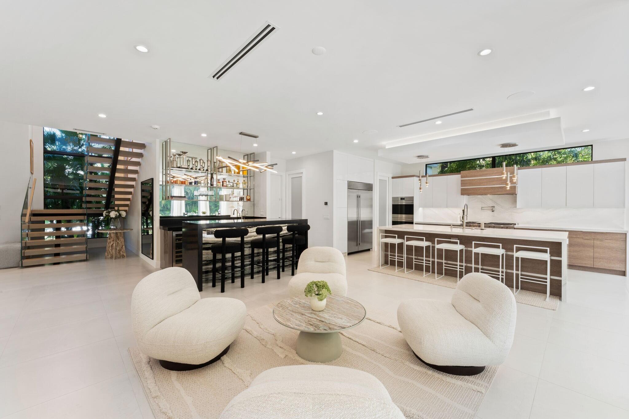 RIO VISTA ISLES - Residential