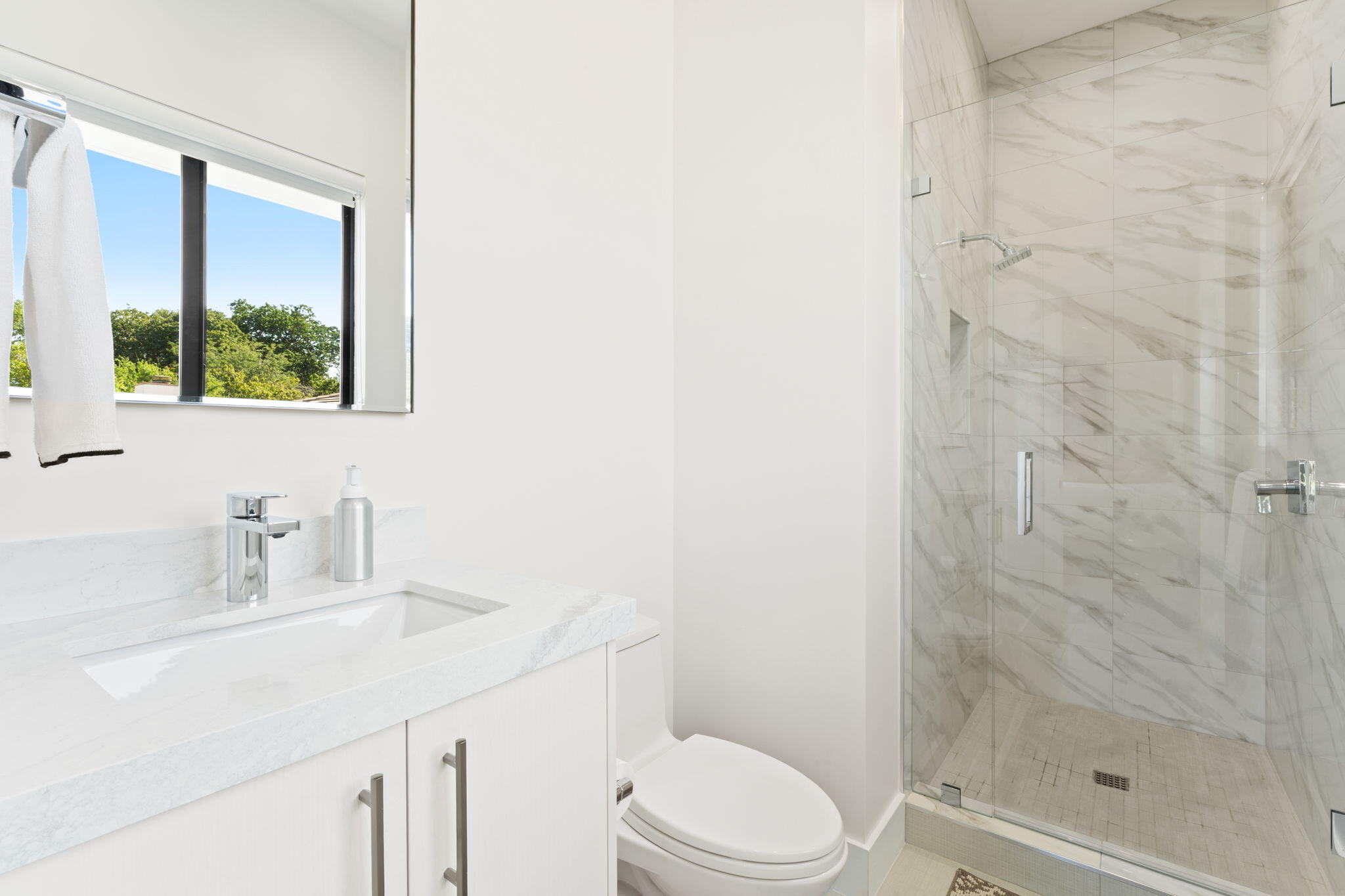 RIO VISTA ISLES - Residential