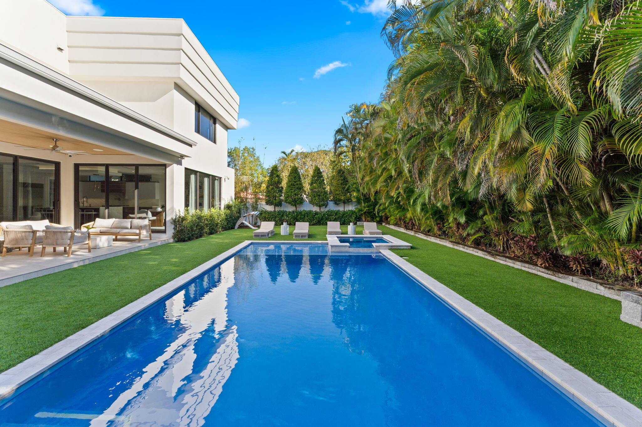 RIO VISTA ISLES - Residential