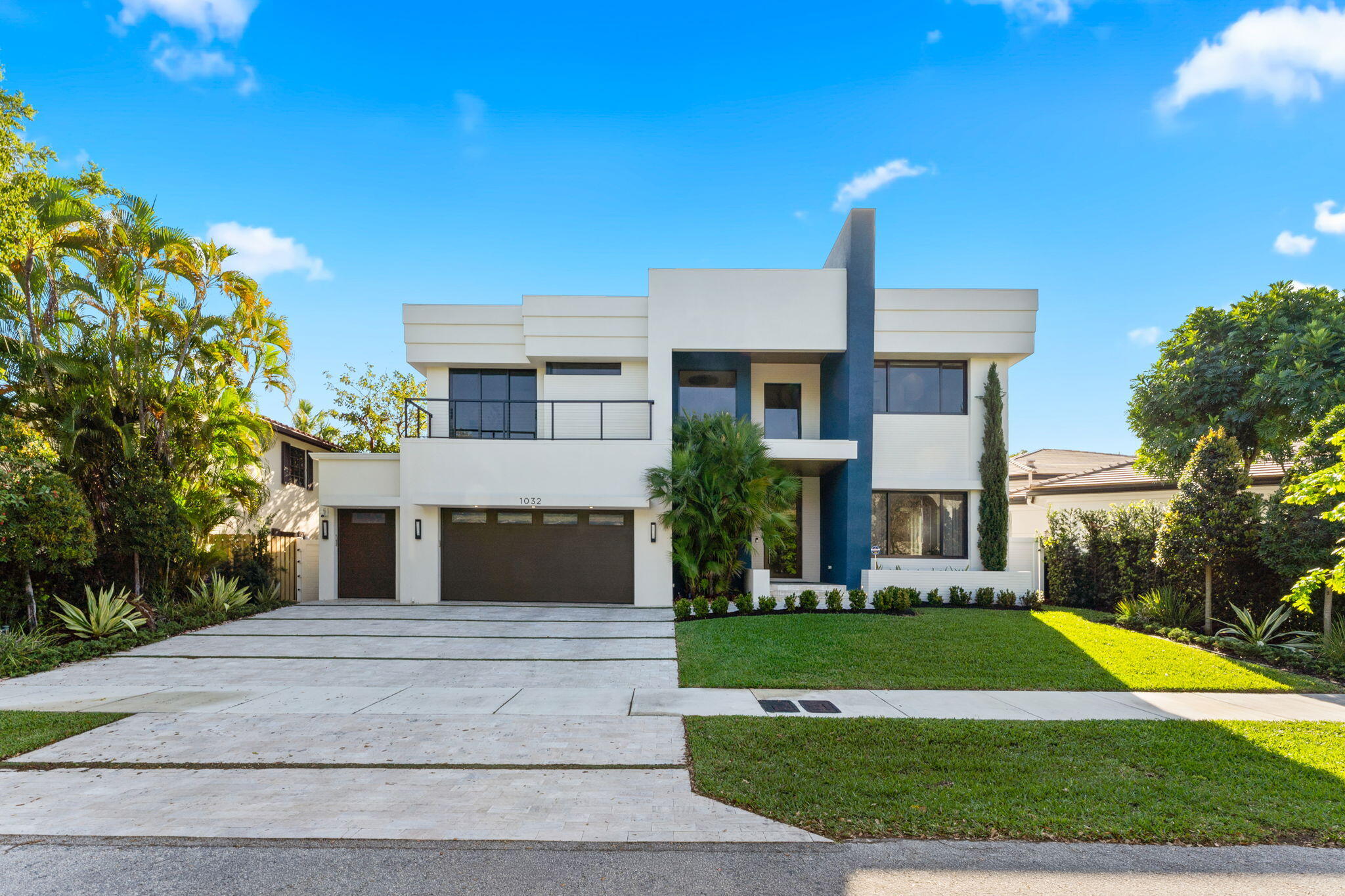 RIO VISTA ISLES - Residential