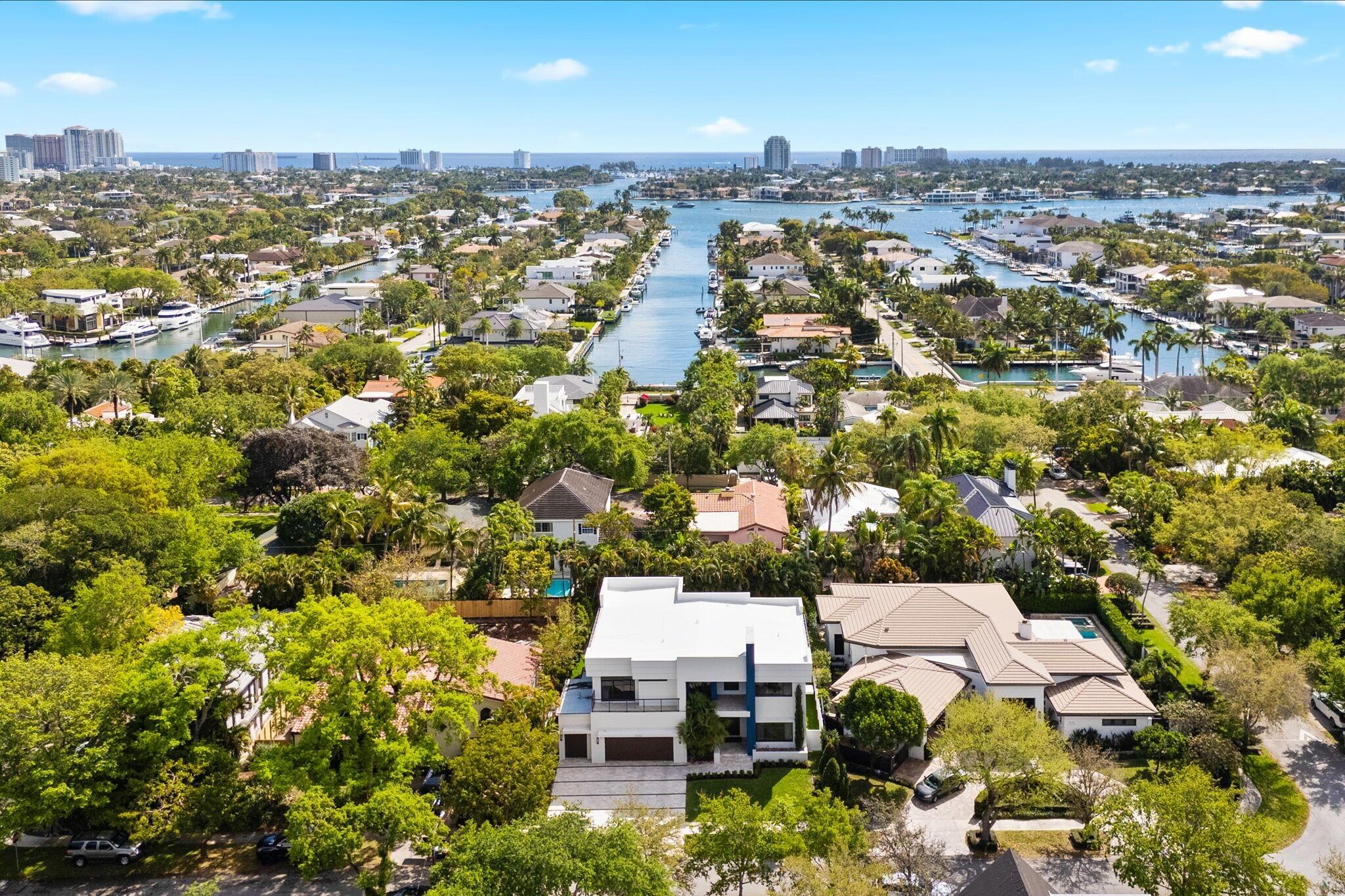 RIO VISTA ISLES - Residential