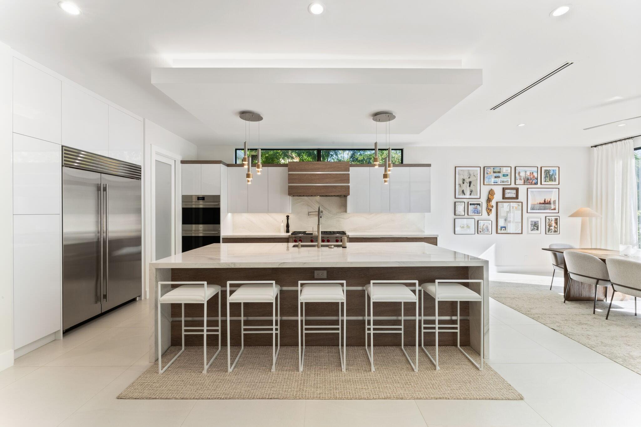 RIO VISTA ISLES - Residential