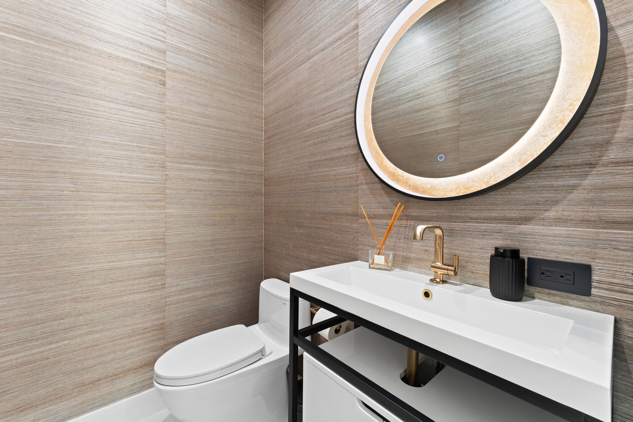 RIO VISTA ISLES - Residential