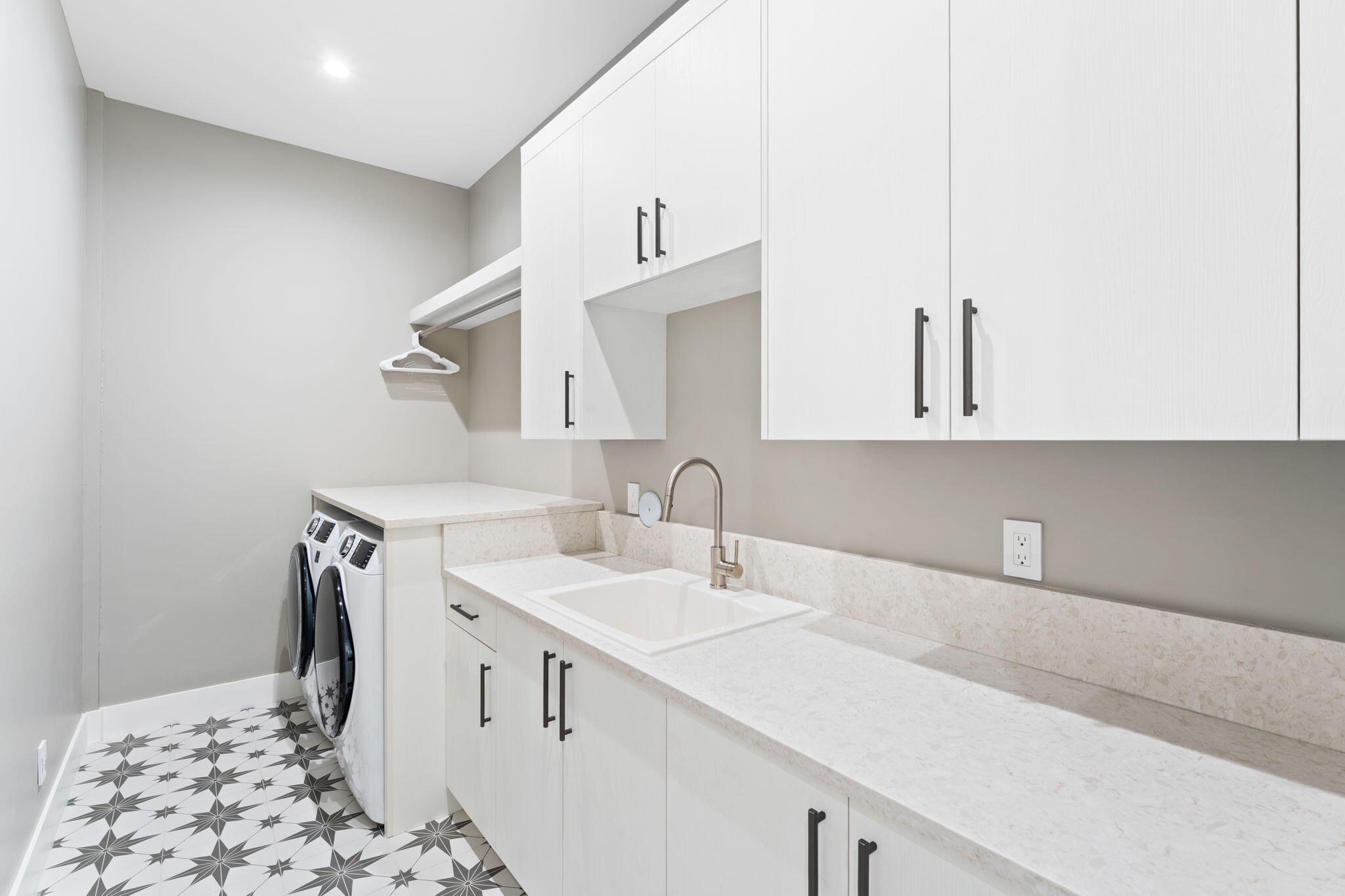 RIO VISTA ISLES - Residential