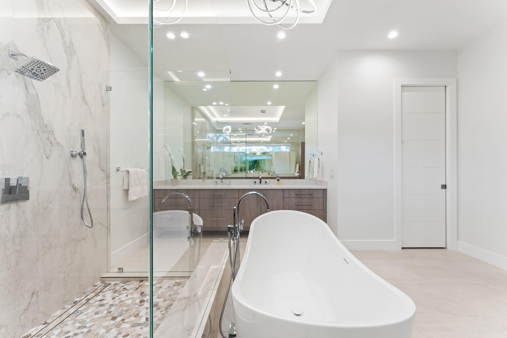 RIO VISTA ISLES - Residential