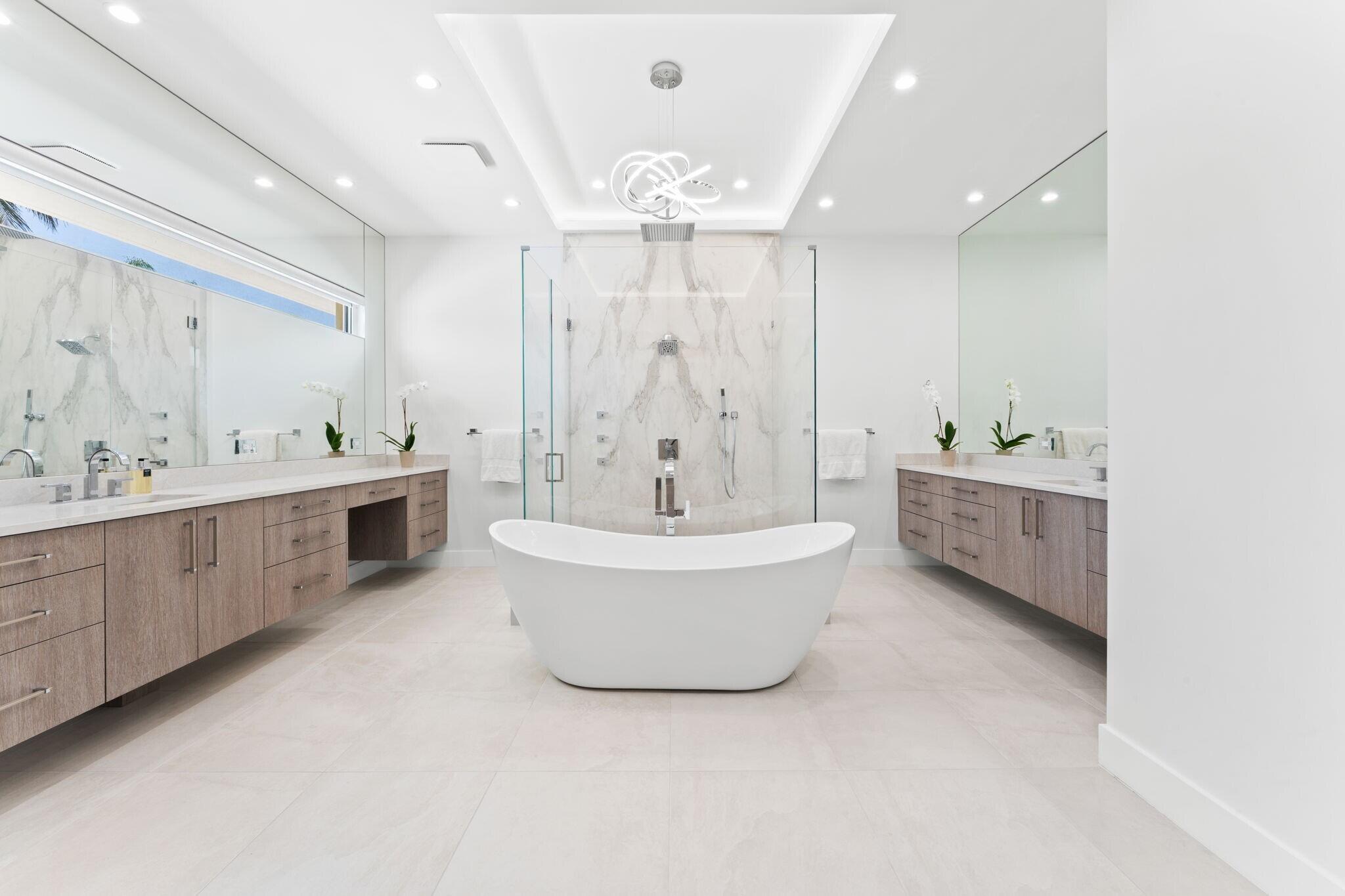 RIO VISTA ISLES - Residential