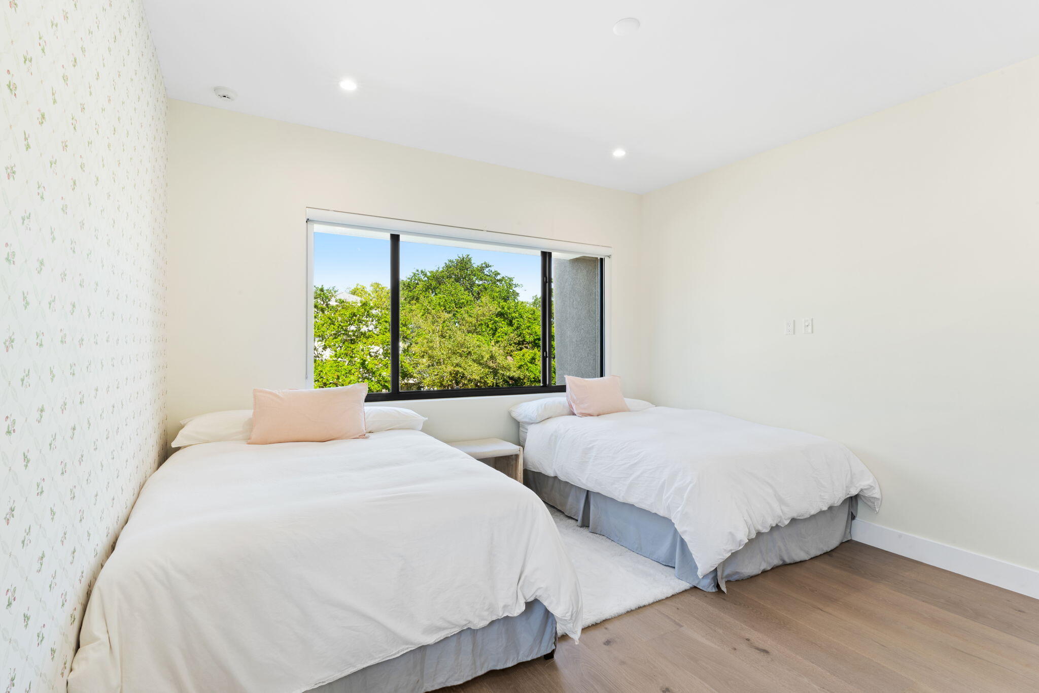 RIO VISTA ISLES - Residential