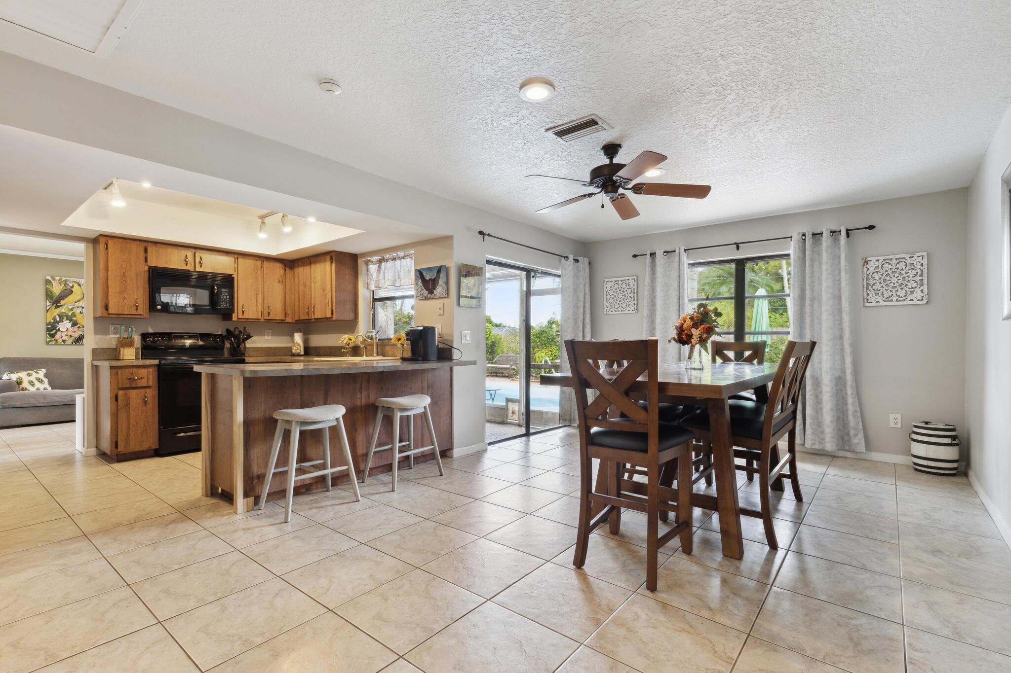 FLORIDA GARDENS 4 - Residential