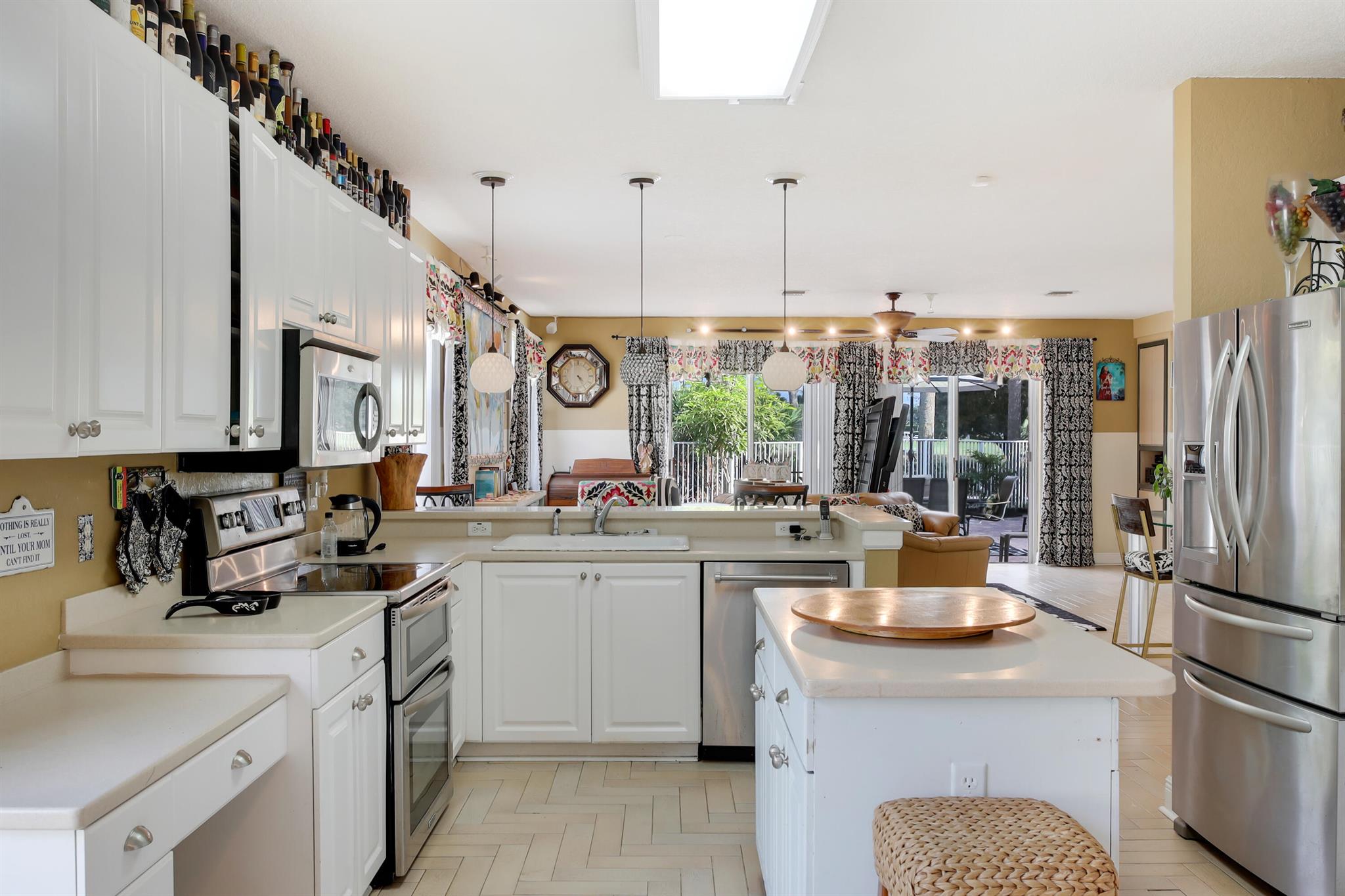 CLASSICS AT BEAR LAKES - Residential Lease