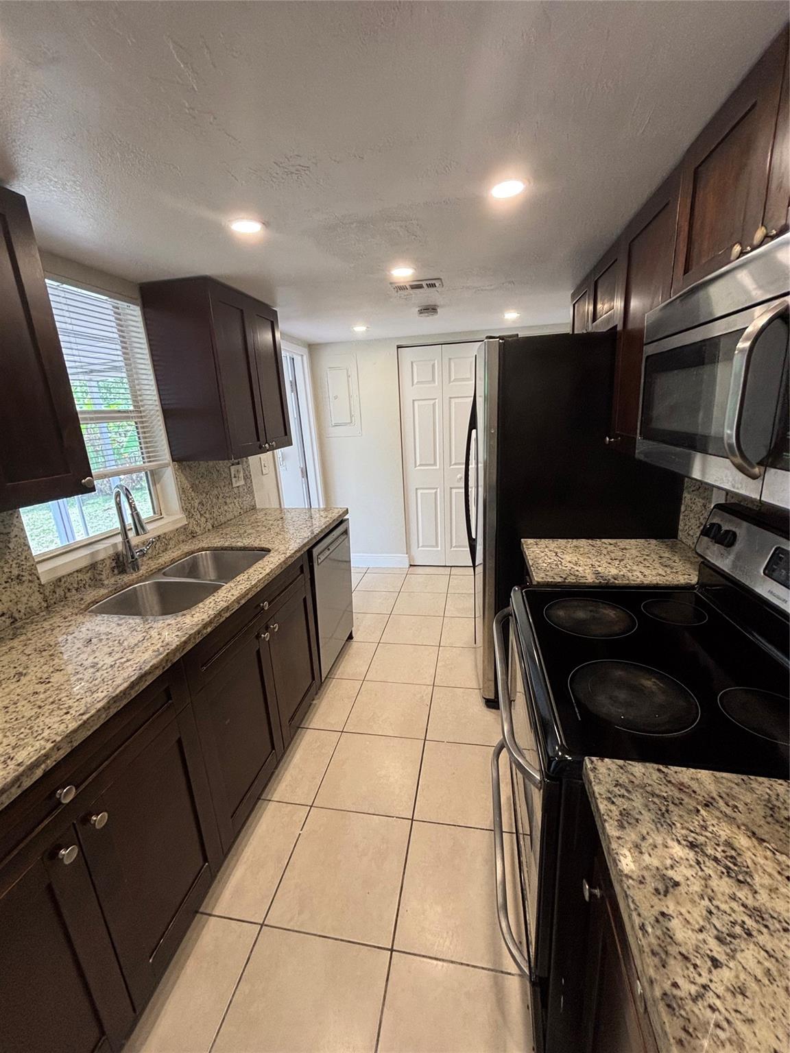 Heathgate First Add 73-33 - Residential