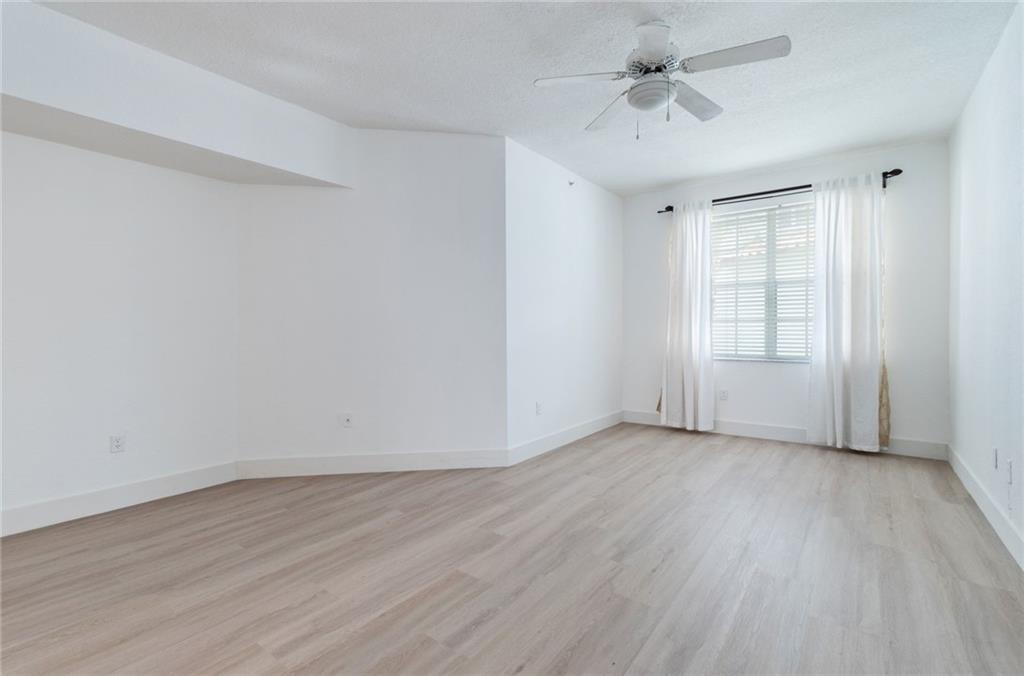 VILLAS DE TUSCANY CONDO - Residential Lease