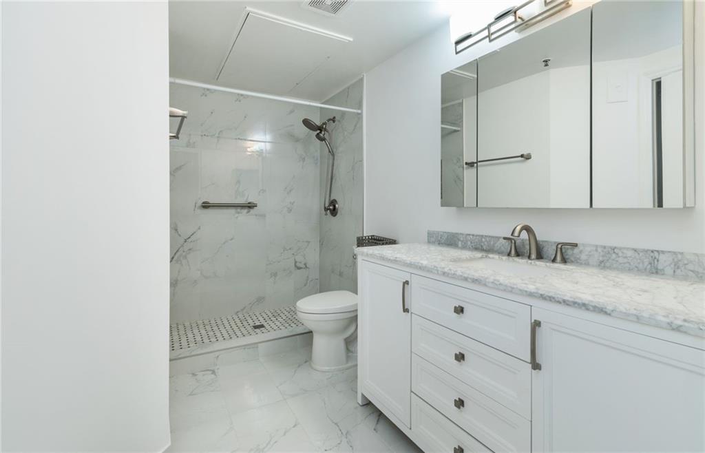 VILLAS DE TUSCANY CONDO - Residential Lease