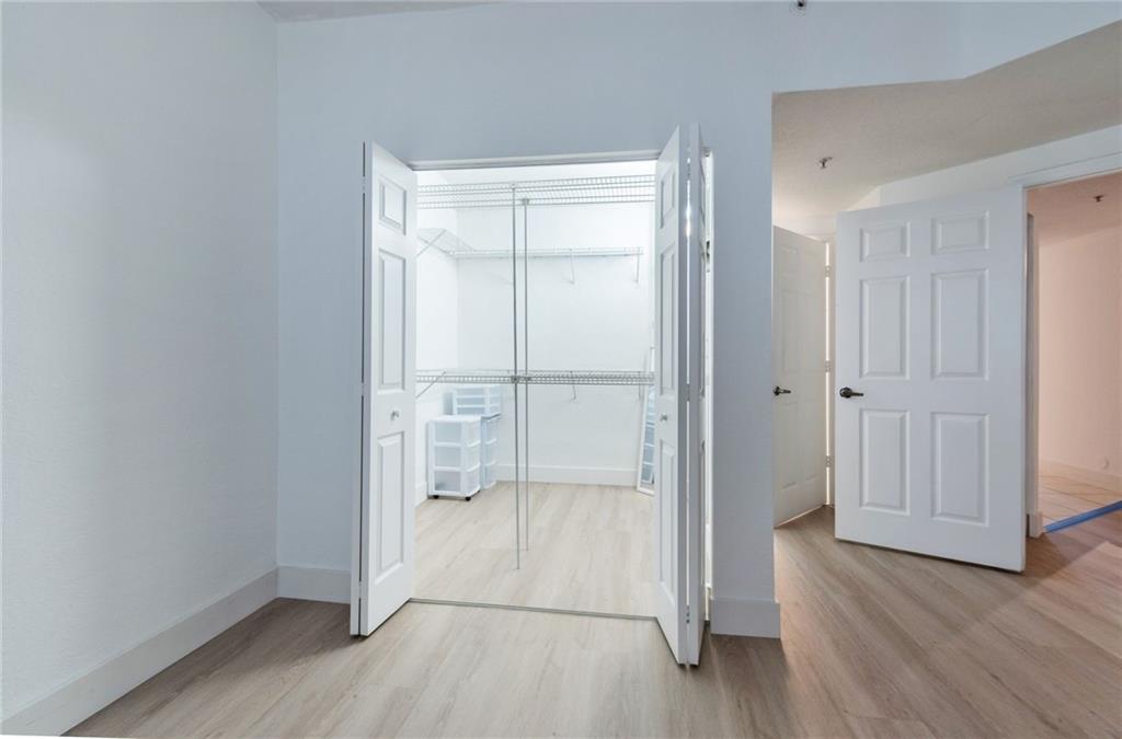 VILLAS DE TUSCANY CONDO - Residential Lease