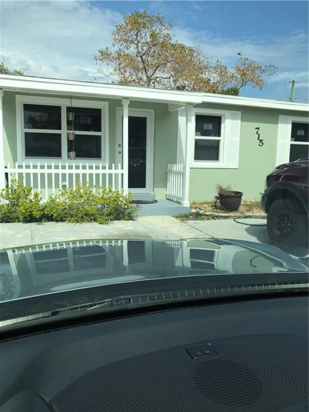 Photo of 715 Maddock St, West Palm Beach, FL 33405 (MLS # F10287868)