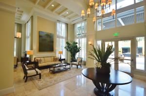 CITY PALMS CONDO - Residential Lease