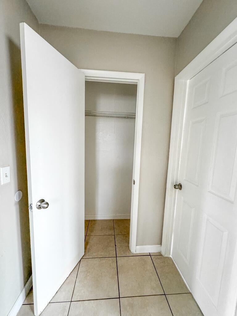 FRESHWATER ADD TO WPB - Residential Lease