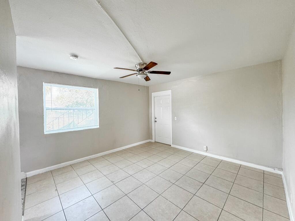 FRESHWATER ADD TO WPB - Residential Lease