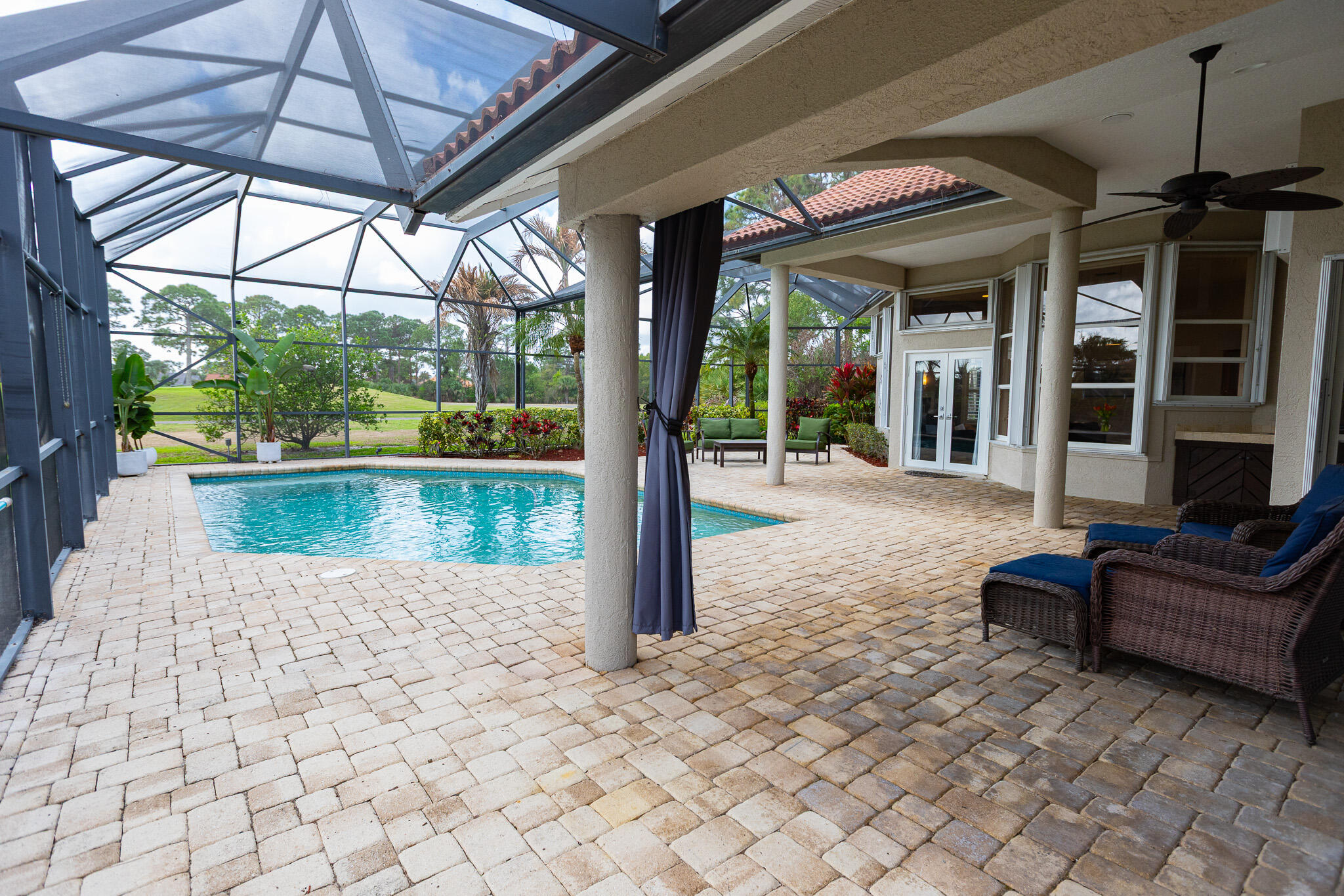 COUNTRY CLUB ESTATES PARCEL 8 PHASE 1 - Residential