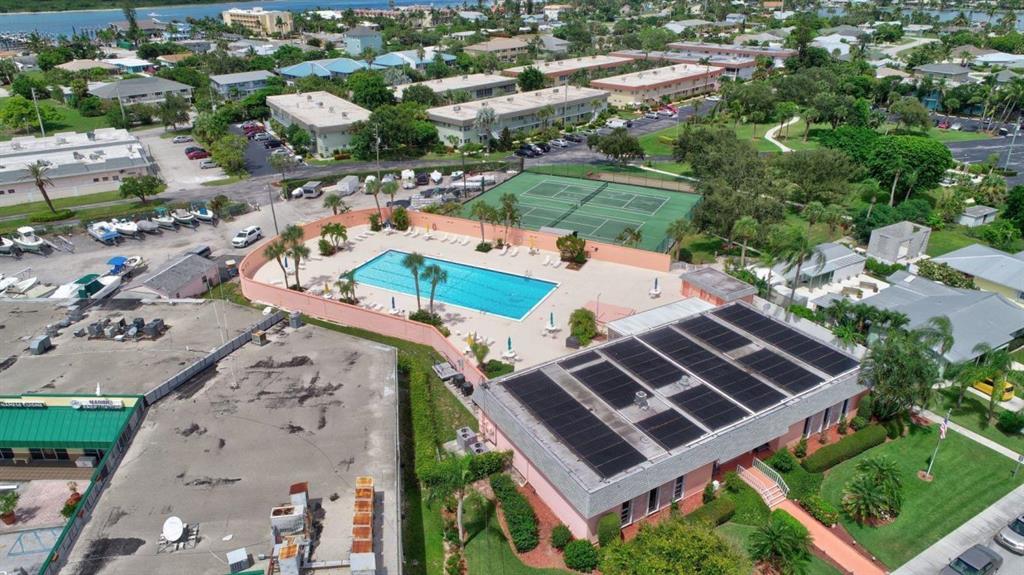 COLONNADES CONDOMINIUM #7 - Residential