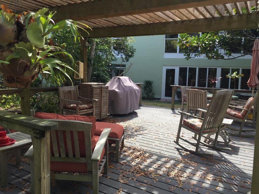 COLONNADES CONDOMINIUM #7 - Residential