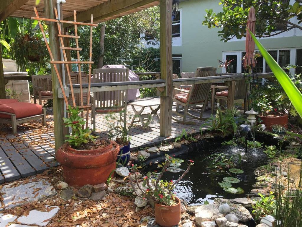 COLONNADES CONDOMINIUM #7 - Residential