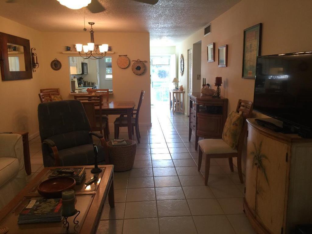 COLONNADES CONDOMINIUM #7 - Residential