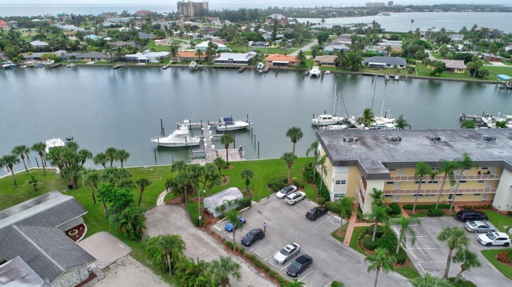 COLONNADES CONDOMINIUM #7 - Residential