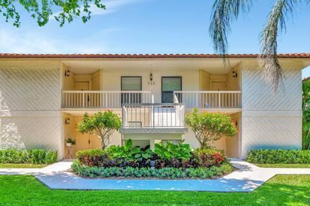 Photo of 935 Sweetwater Lane #204, Boca Raton, FL 33431 (MLS # B26000837)