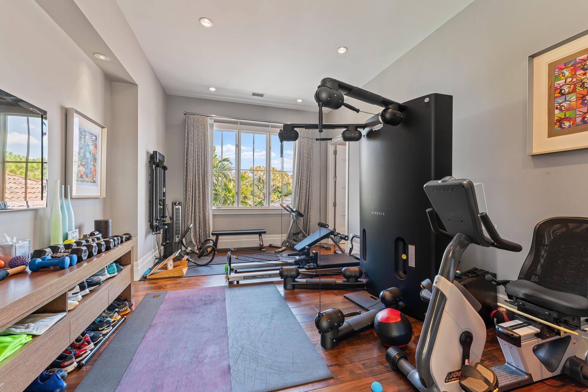 BEARS CLUB - Residential