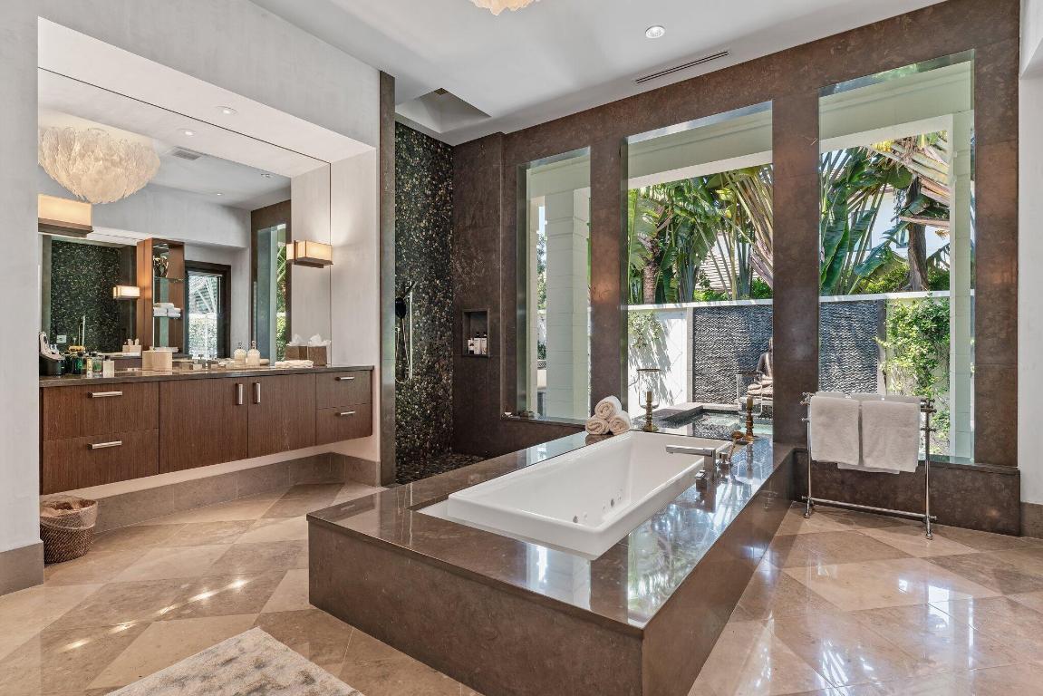 BEARS CLUB - Residential