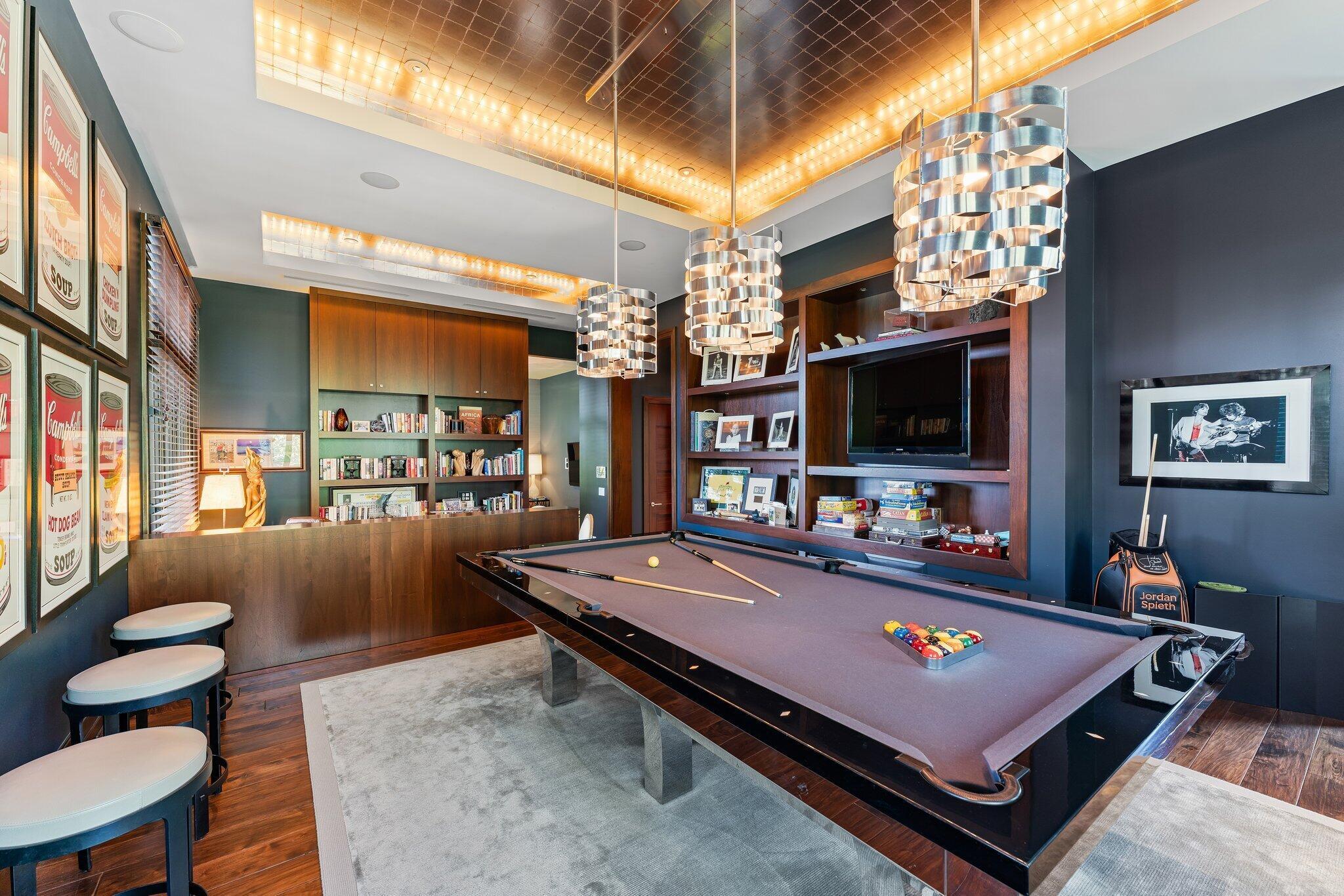 BEARS CLUB - Residential