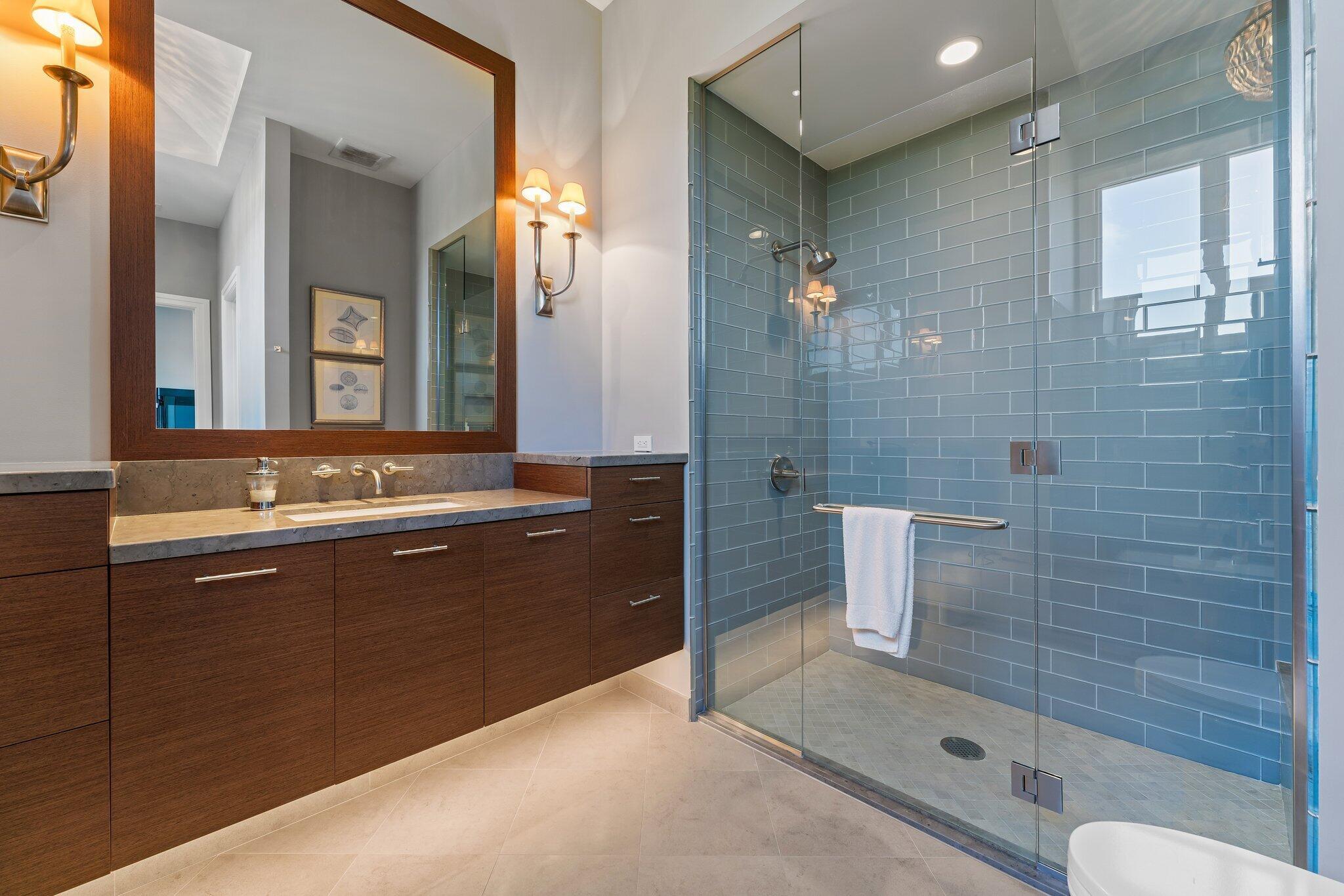 BEARS CLUB - Residential