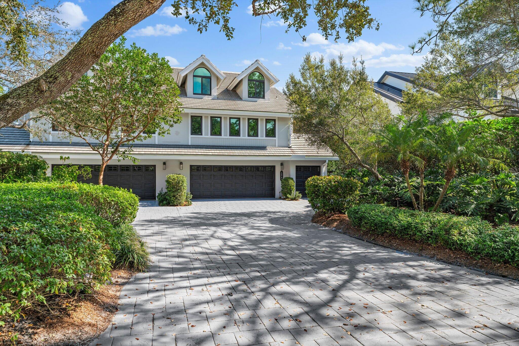 18760 SE Pineneedle Lane