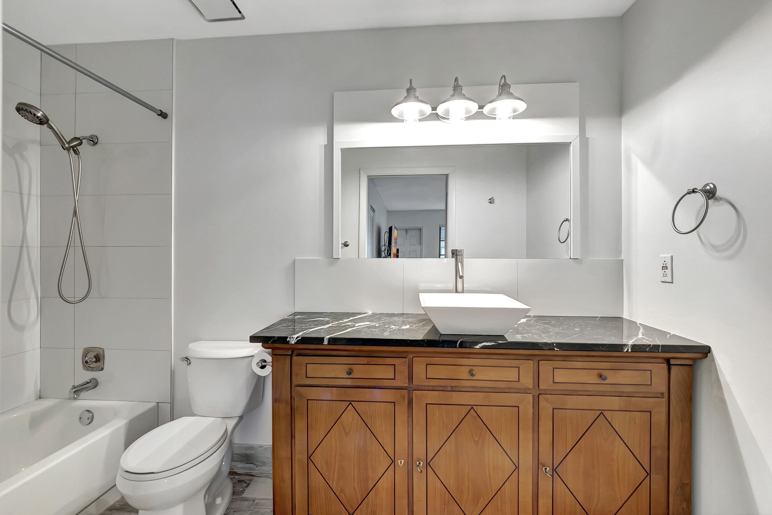 HIGH POINT OF DELRAY WEST CONDO SEC 3 - Residential Lease