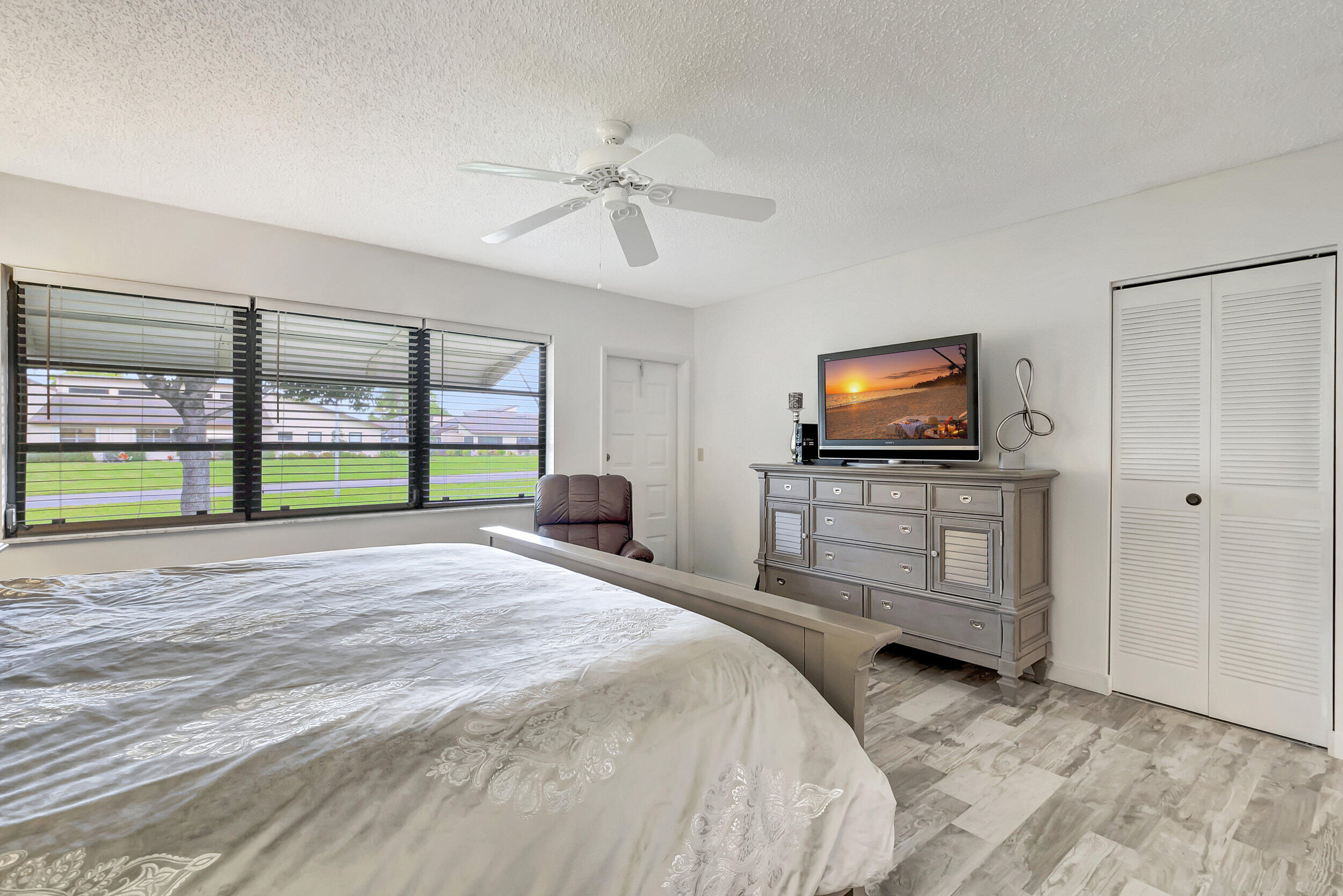 HIGH POINT OF DELRAY WEST CONDO SEC 3 - Residential Lease