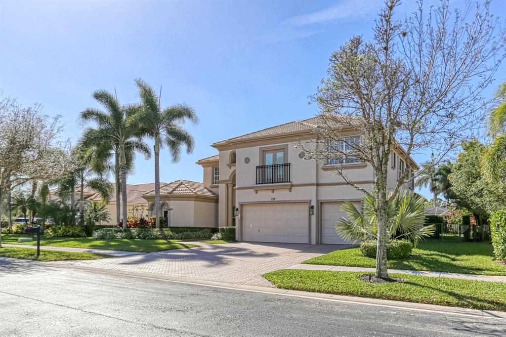 Photo of 123 Bryce Lane, Jupiter, FL 33458 (MLS # R10688190)