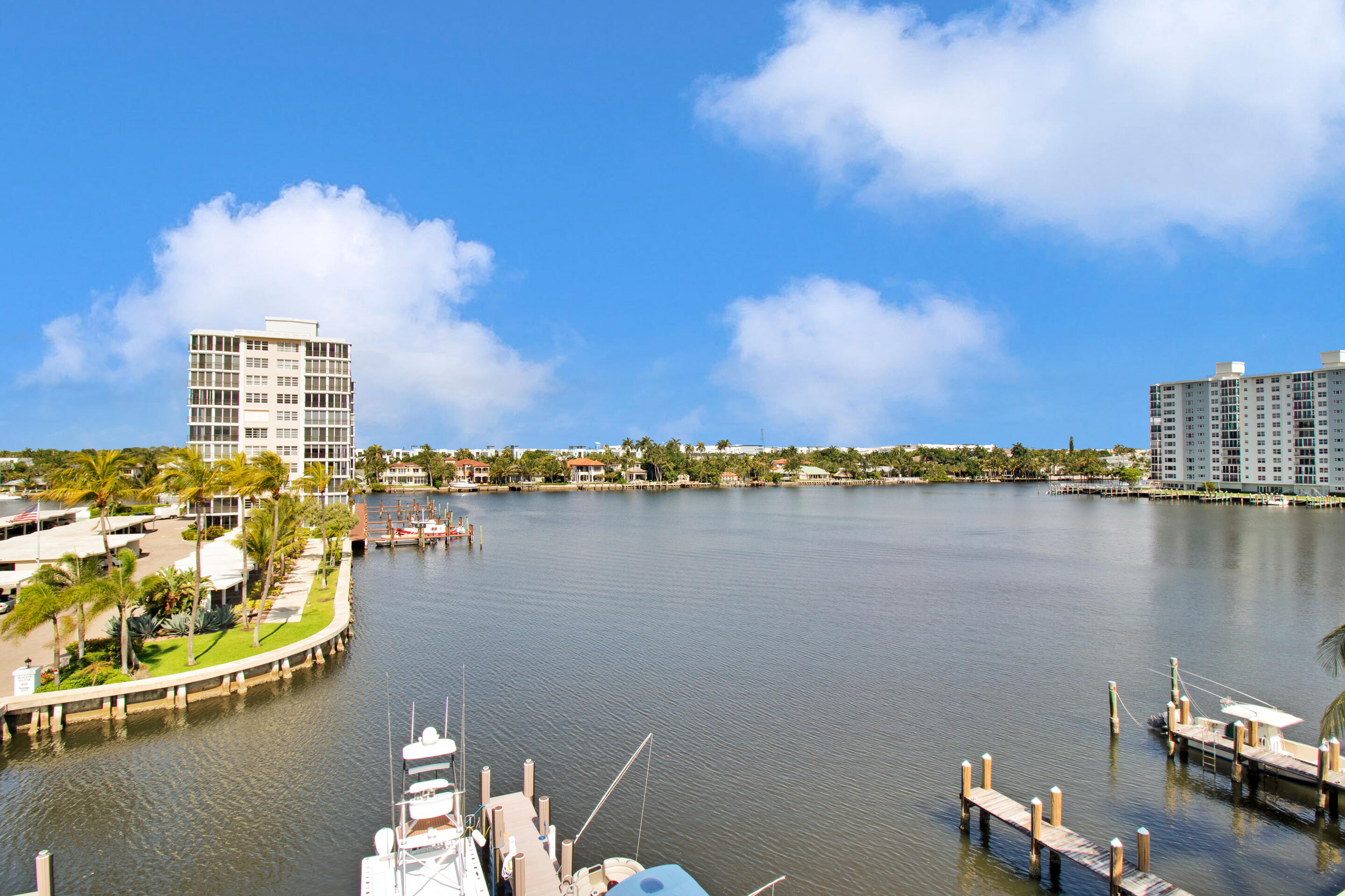 COVE 4 CONDO - Residential