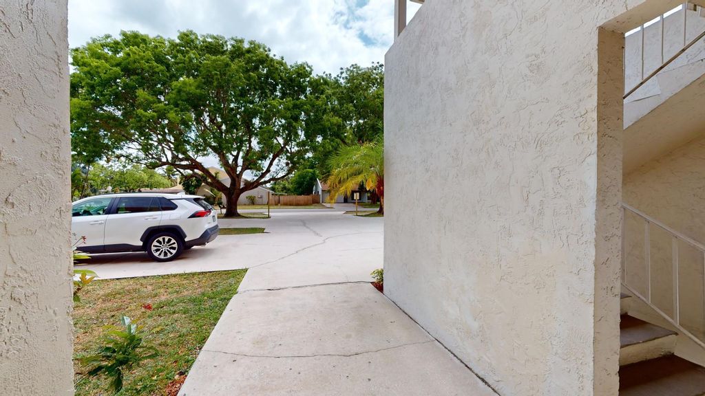 Photo of 1580 Montauk Drive #1584, Wellington, FL 33414 (MLS # R10983900)