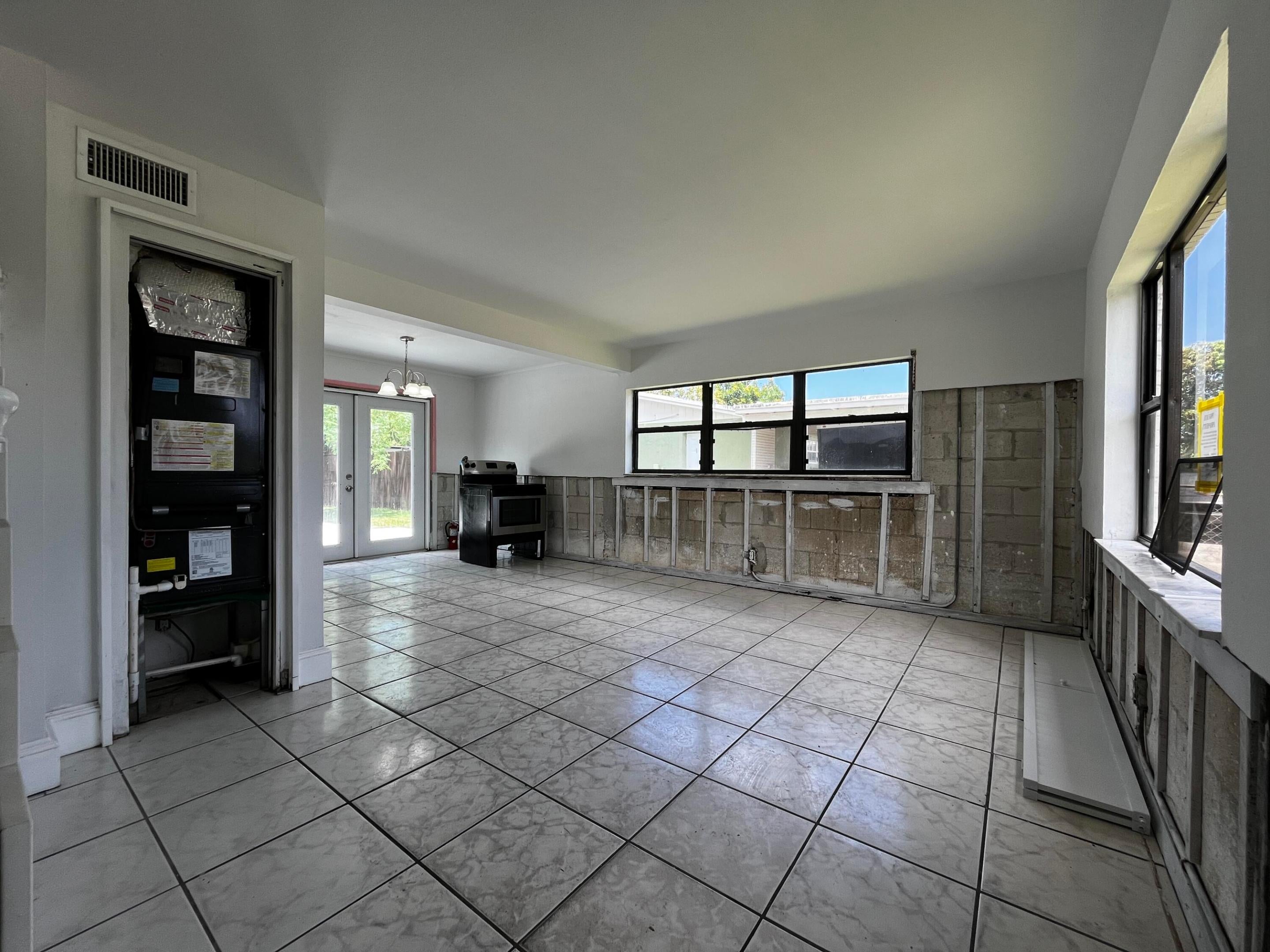 Properties 5163 MARION Place