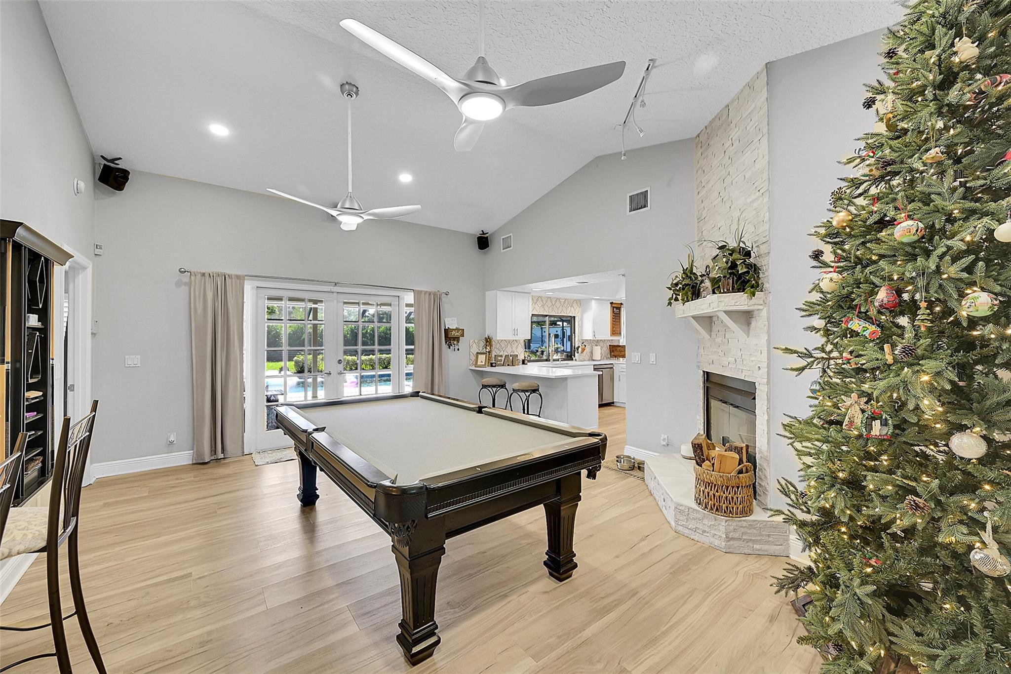 Palm Beach Ranchettes Uni - Residential Lease