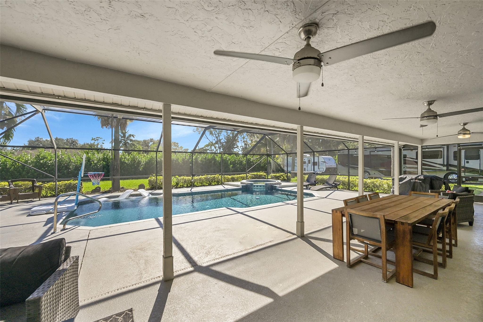 Palm Beach Ranchettes Uni - Residential Lease