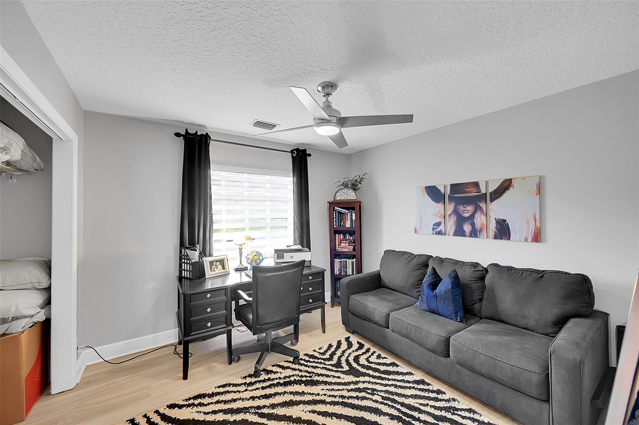 Palm Beach Ranchettes Uni - Residential Lease