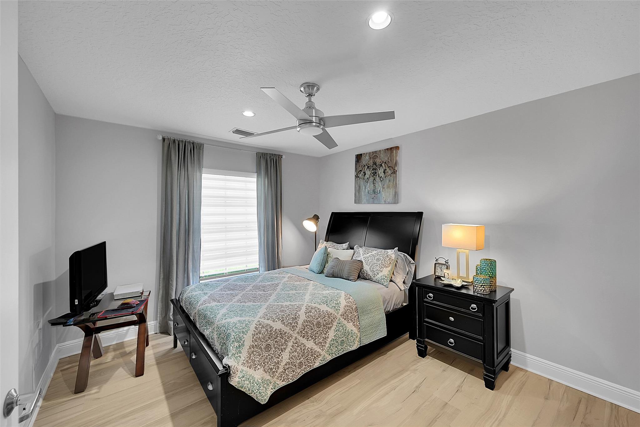 Palm Beach Ranchettes Uni - Residential Lease