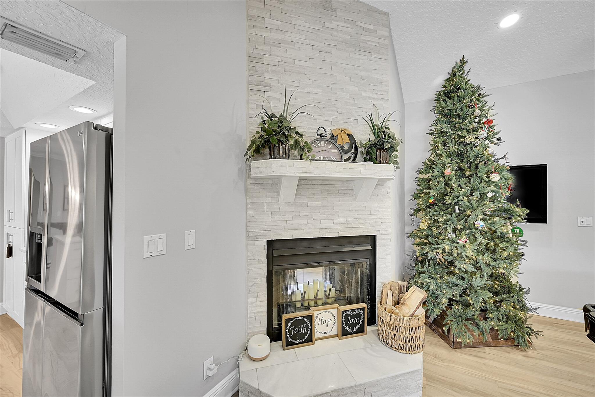 Palm Beach Ranchettes Uni - Residential Lease