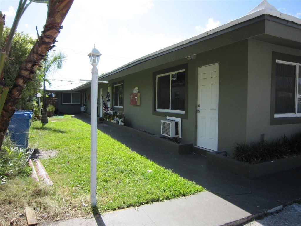Photo of 1129 NE 16th Avenue, Fort Lauderdale, FL 33304 (MLS # F10519209)