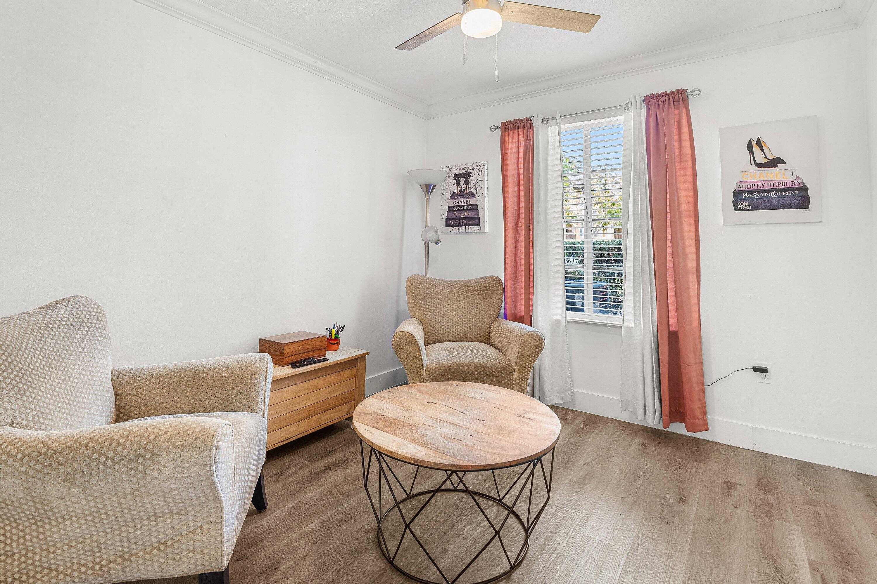 EMERALD ISLE AT LAGUNA LAKES CONDO - Residential