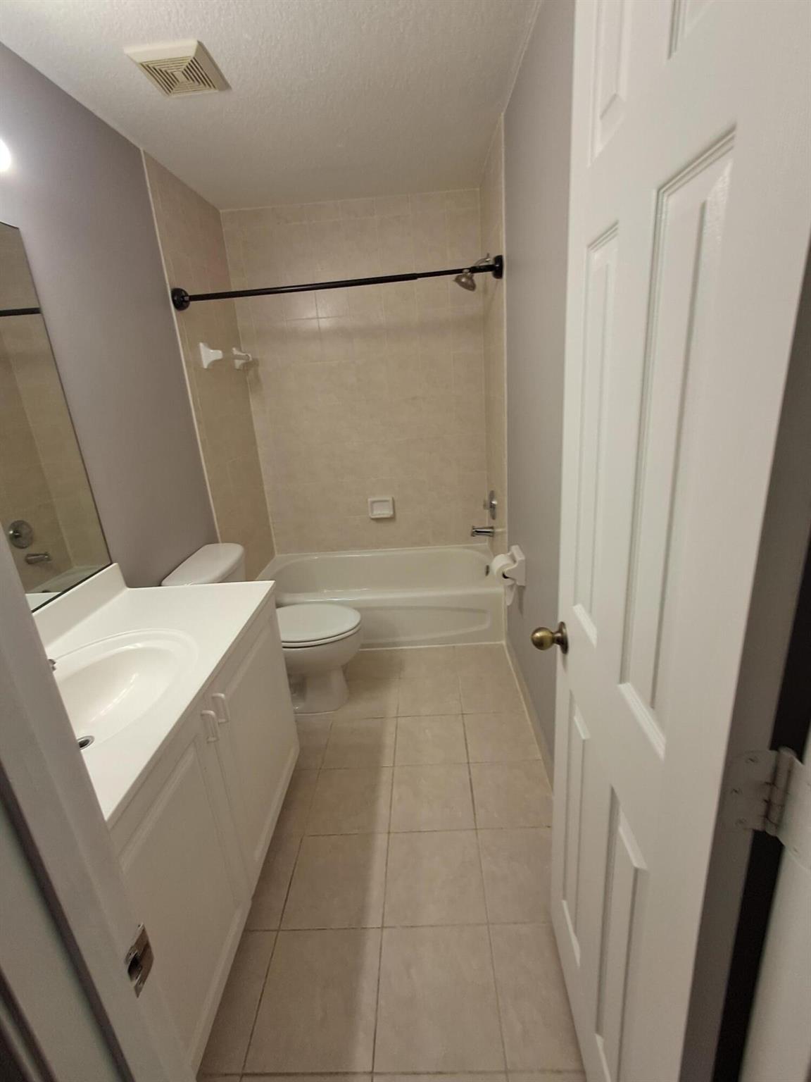 TRAILS 2 AT ROYAL PALM BE - Residential Lease