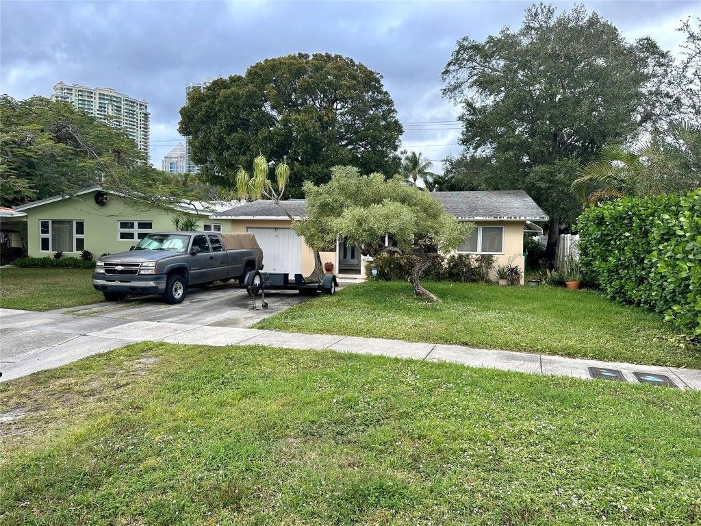 Photo of 713 SE 6th Street, Fort Lauderdale, FL 33301 (MLS # F10416596)