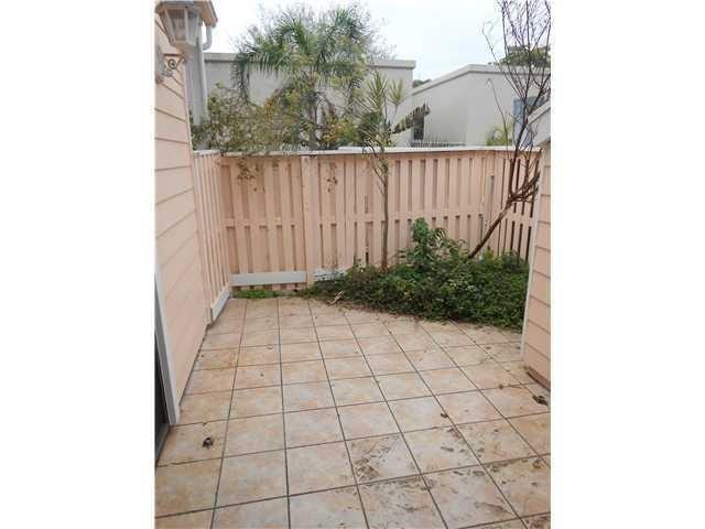 Rock Island Land Corp 119 - Residential Lease